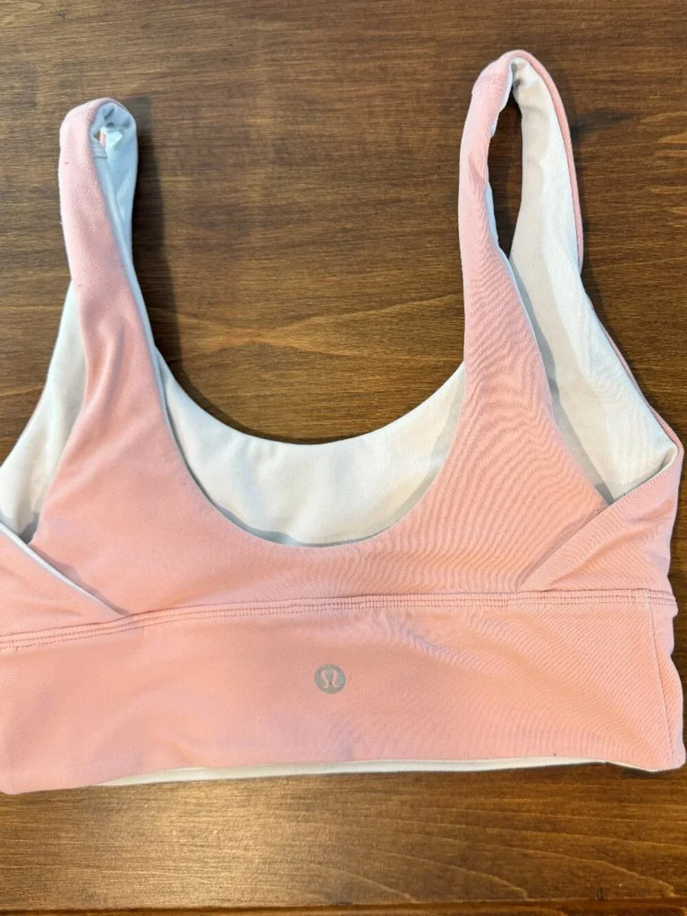 Lululemon Sports Bra Women's Size 4 Pink/White Align Reversible Scoop Neck Yoga